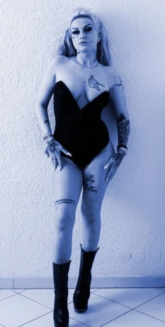 Mia Hilton5 — 7 / 14