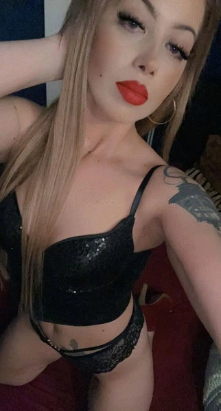 Selena143 — 4 / 7