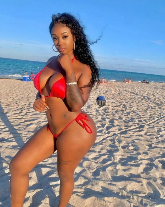 Annalise, Escort, Dubai