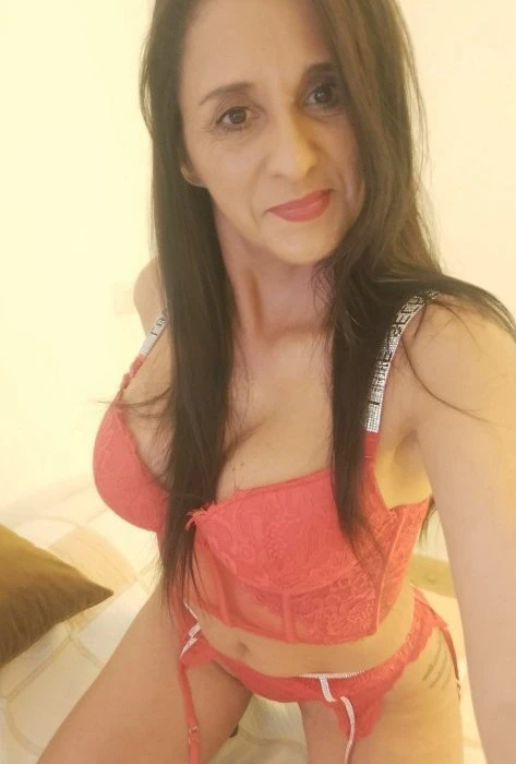 Mia — 6 / 14