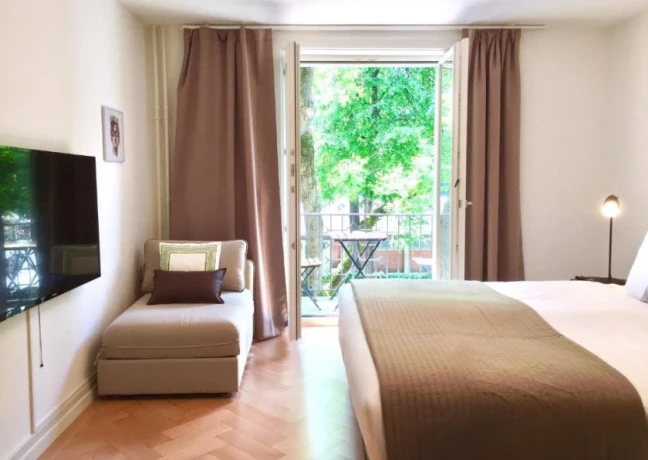 Zimmer Oder Ganze Apartment In Der Stadt Zurich — 4 / 5