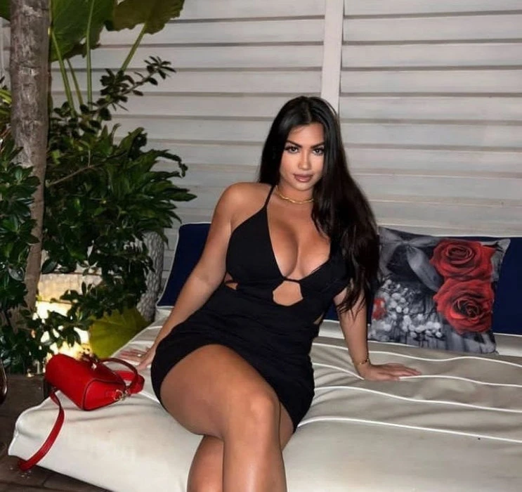 Kirra — 2 / 5