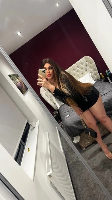 Agatha Moreira, Escort, Paris