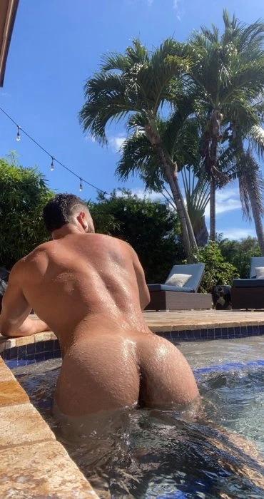 Diego Castro — 2 / 4