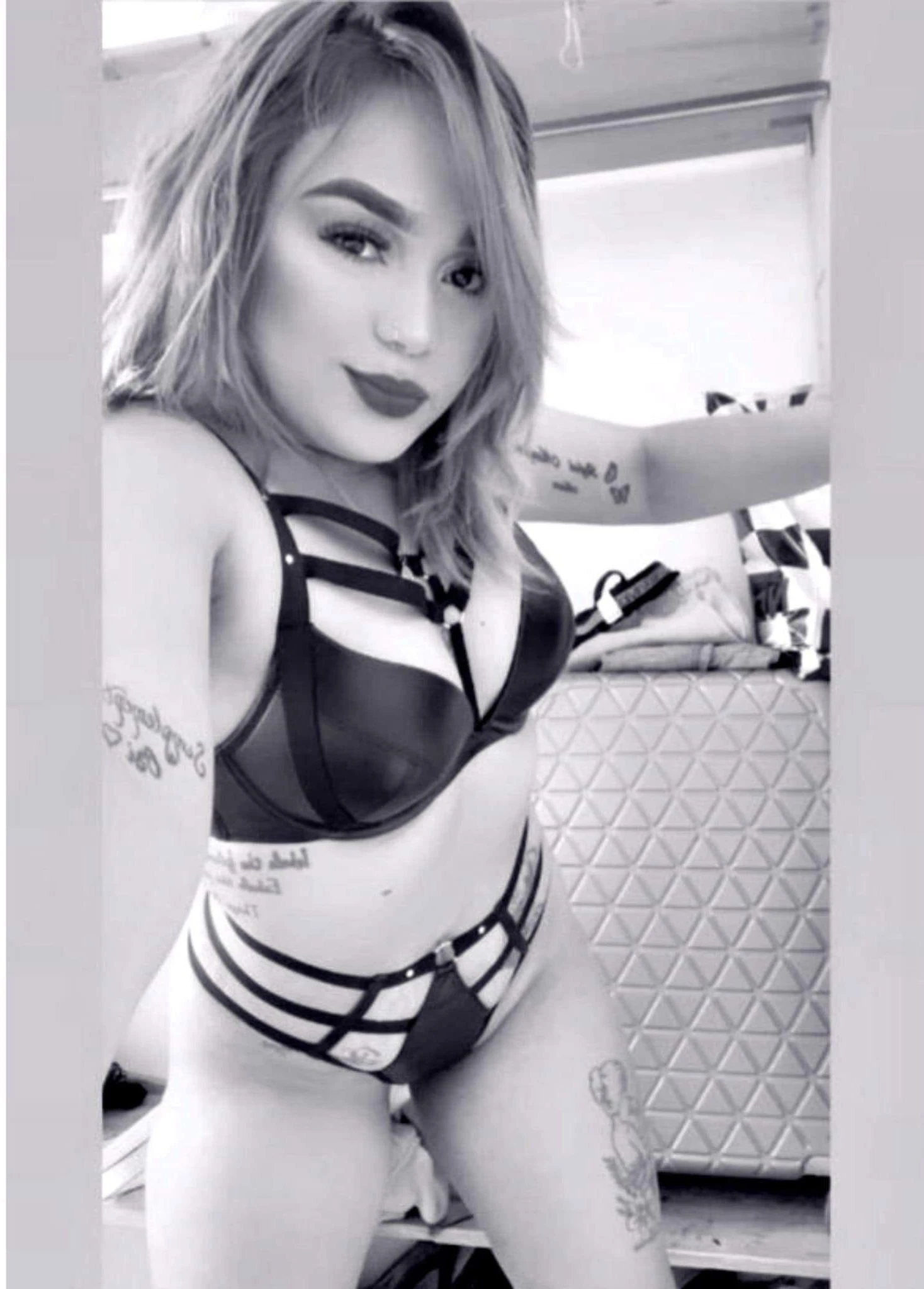Kamilia Zartoderhart, Escort, Essen
