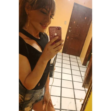 Karelys Sandoval — 9 / 12