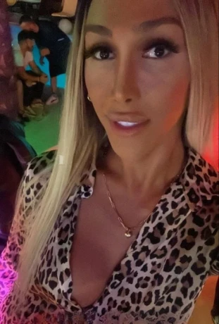 Leyla Trans — 1 / 3