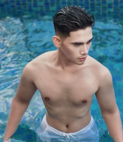 Noah Atthariq — 4 / 6