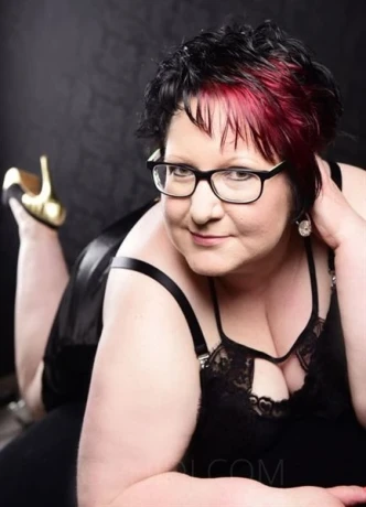 Lilly- Molliger,deutscher Busentraum — 4 / 22