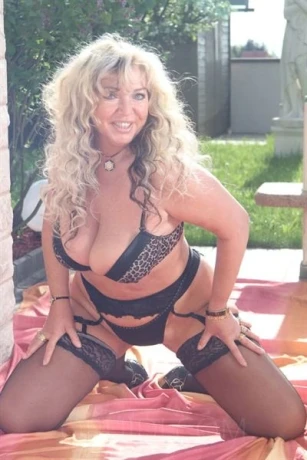 Anja, Nähe Flughafen sowie Autobahn A9 und A14 — 18 / 20