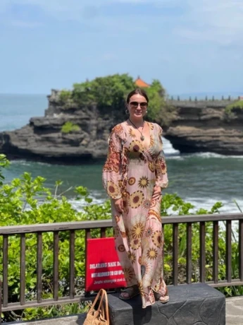 Tantric Victoria — 2 / 14