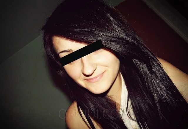 Simona — 2 / 3