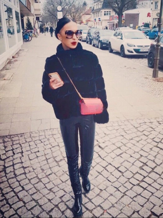 Nathalia — 2 / 5