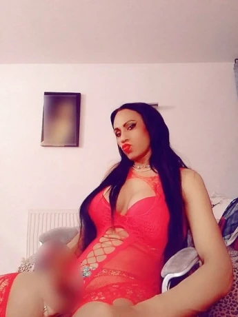 TS Paola Andrews — 17 / 19