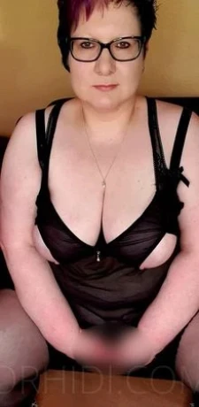 Lilly- Molliger, deutscher Busentraum — 9 / 24