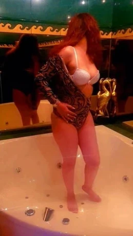 Darina Im Casablanca — 2 / 5