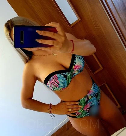 Celine - Apartmenthaus Erotic Island — 2 / 4