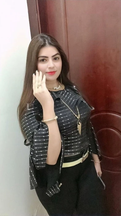 Himanshi, Escort, Dubai
