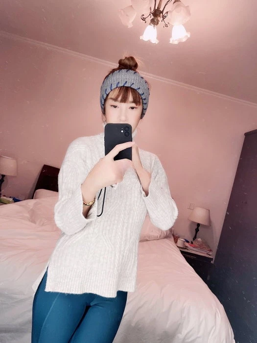 Mina — 11 / 12