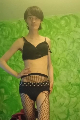 Carolina Quinn — 1 / 3