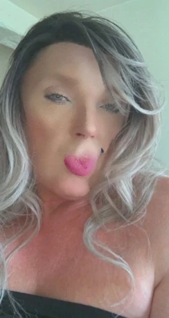 Katia Travestie — 6 / 9