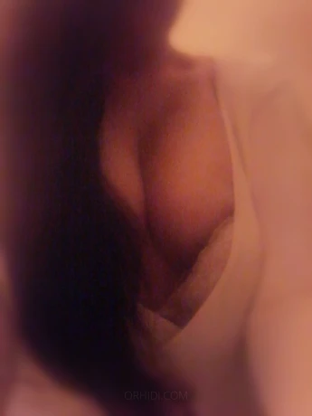 LEXI LOVE (ENGLISH) — 2 / 8