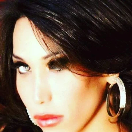 Alexandra Bittencourt — 9 / 12