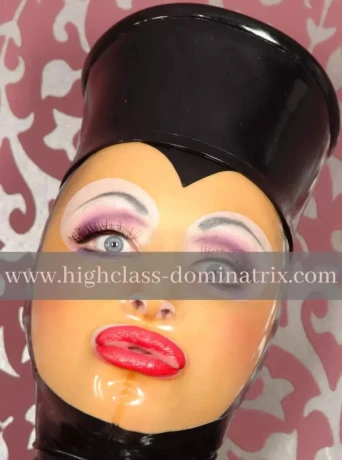 Dominatrix Noa Scat Pee Vomit Fetish Sm — 8 / 14