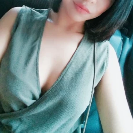 Singapore Escort Zoe — 2 / 3
