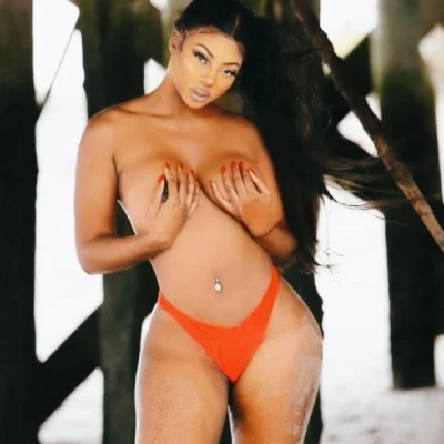 Taylor Love, Escort, Vienna