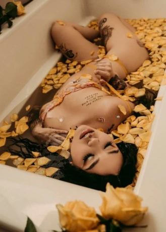 Nikkila Love — 2 / 6