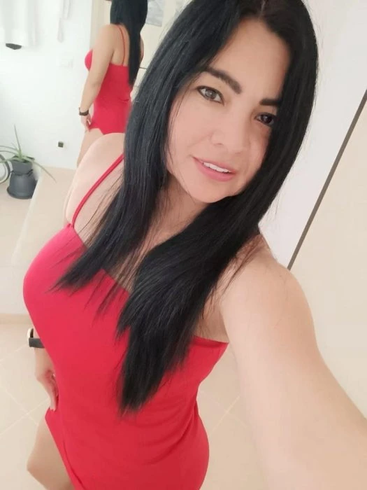Jazmin — 3 / 6