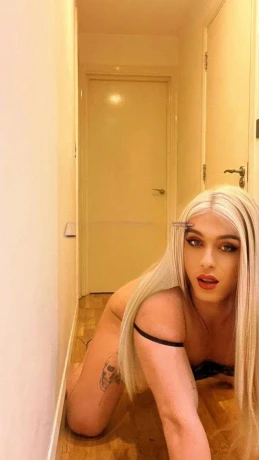 Liz Barbosa — 4 / 7