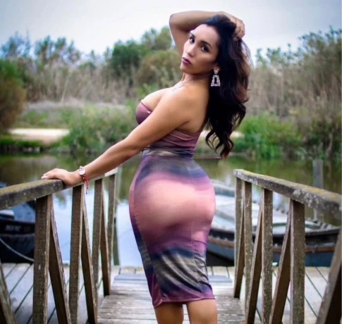 Ambar Latina — 2 / 12