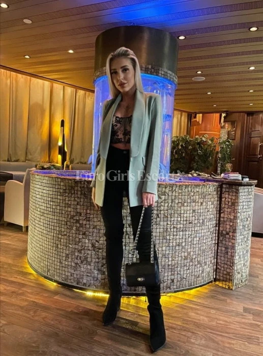 Mila, Escort, Manama