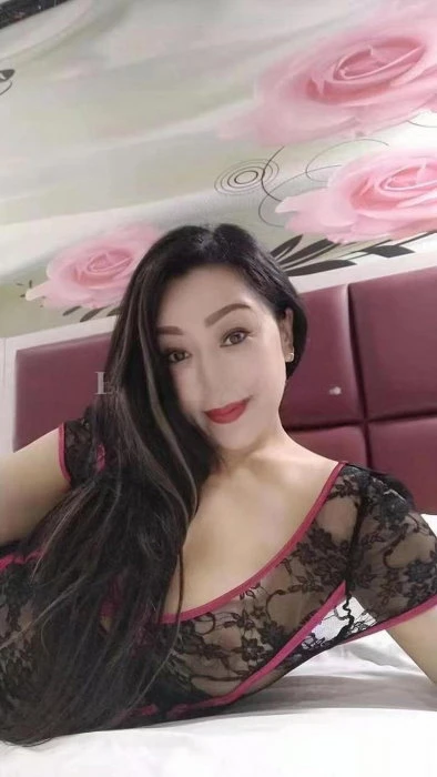 Xuanxuan — 2 / 3