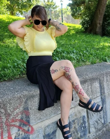 Heisse Sabrina — 9 / 12