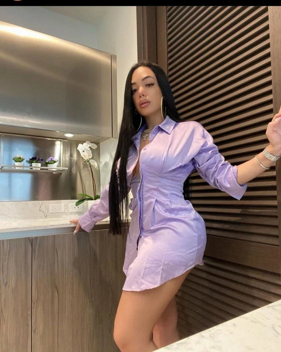 Jaleess — 4 / 5