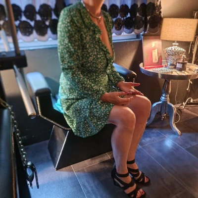 Sklavin Maja, Escort, Adliswil