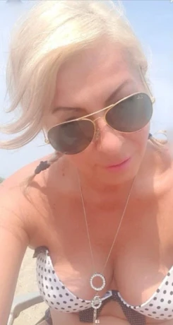 Julia Milf — 4 / 8