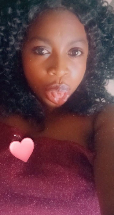Sandra, Escort, Accra