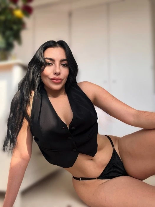 Liz — 4 / 10