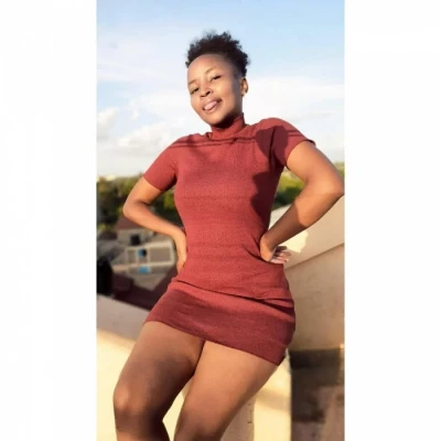 Ella, Escort, Al Wukayr