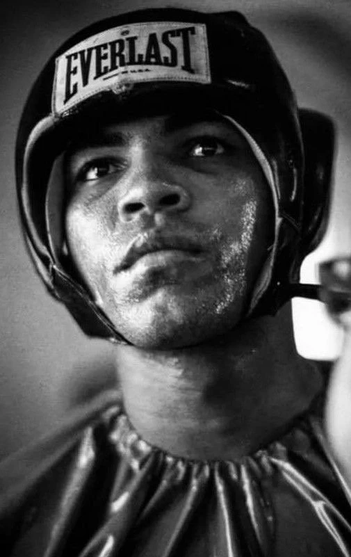 Nazar, Escort, Mlada Boleslav
