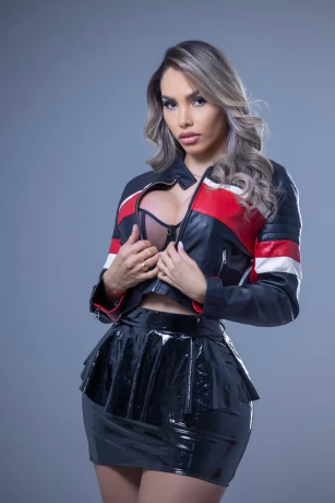 Paola Lopez — 10 / 29