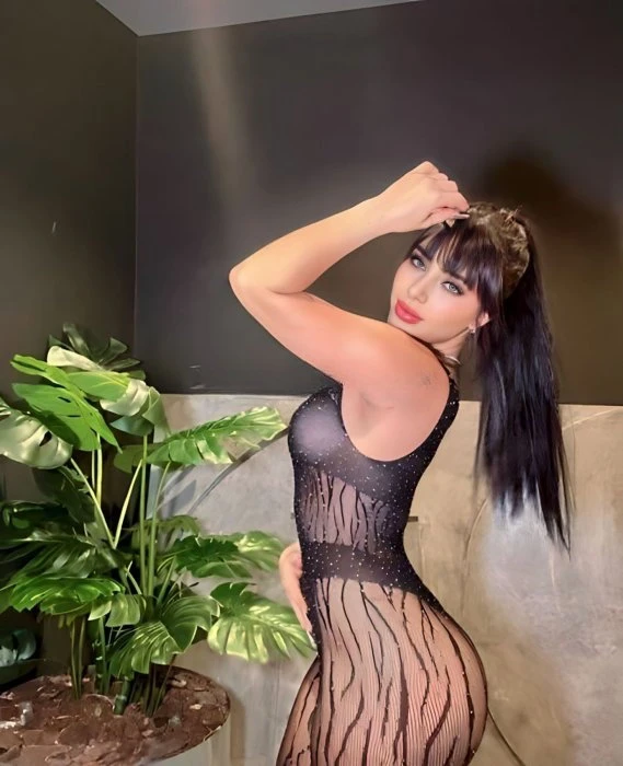 Kristina — 3 / 8