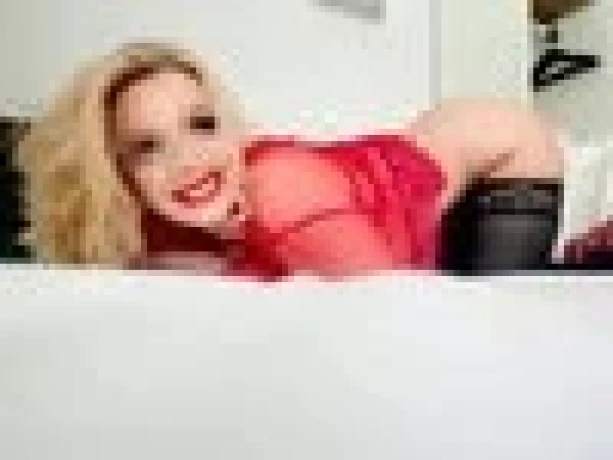 Maja Im Lamour Suite — 2 / 5