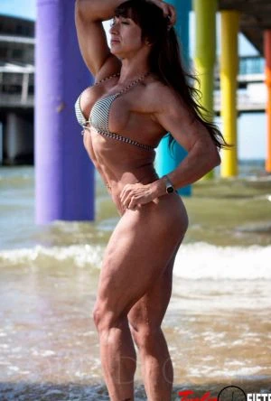 Karyn Bayres — 6 / 7