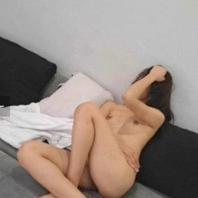 Zina Nonstop, Escort, Bern