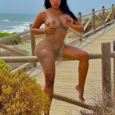 Rihanna, Escort, Offenbach